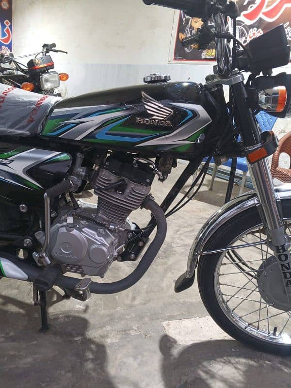 Honda 125 23 model 3