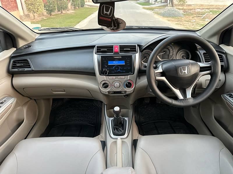 Honda City 2018 1.3 manual total guanine 9