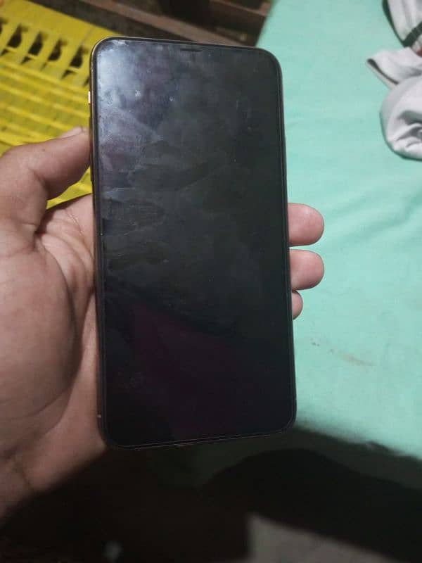 I phone 11 pro max 512 Gb 10 by 10 condition 1