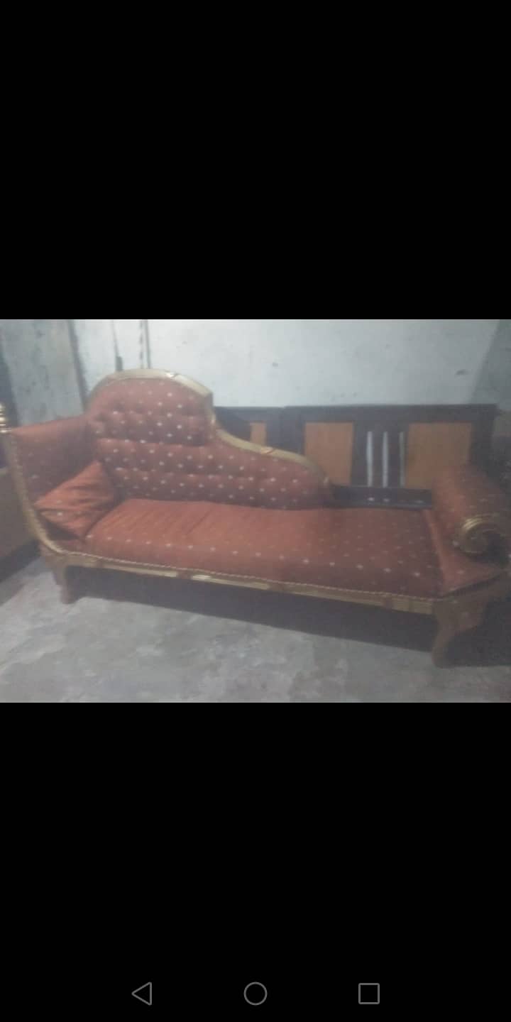 Dewan sofa 0