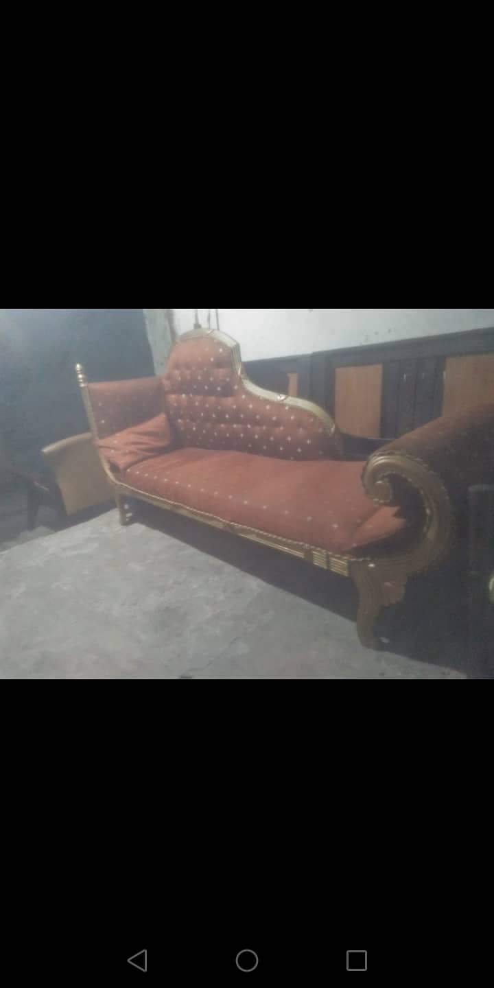 Dewan sofa 2