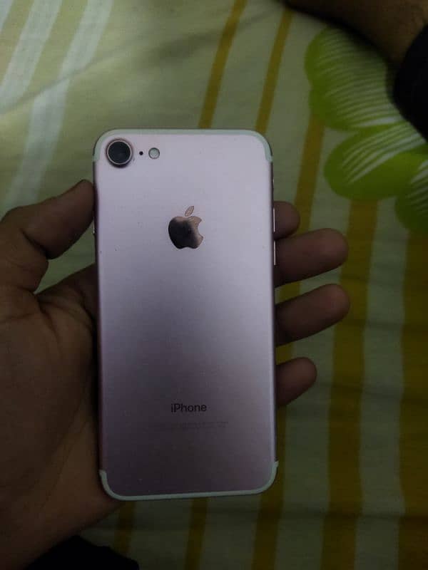 iPhone 7 Non PTA 128 GB 1