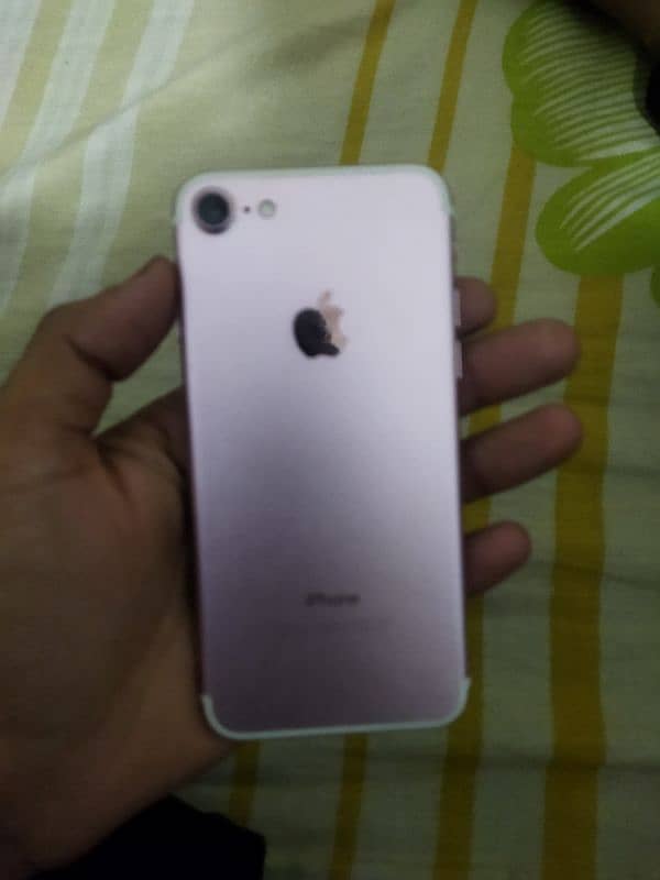 iPhone 7 Non PTA 128 GB 2