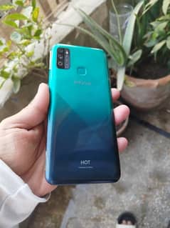 Inifinix hot 9 play (lush condition)