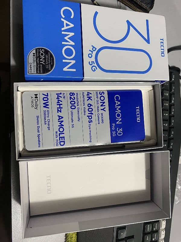 Tecno camon 30 pro 12/512 10