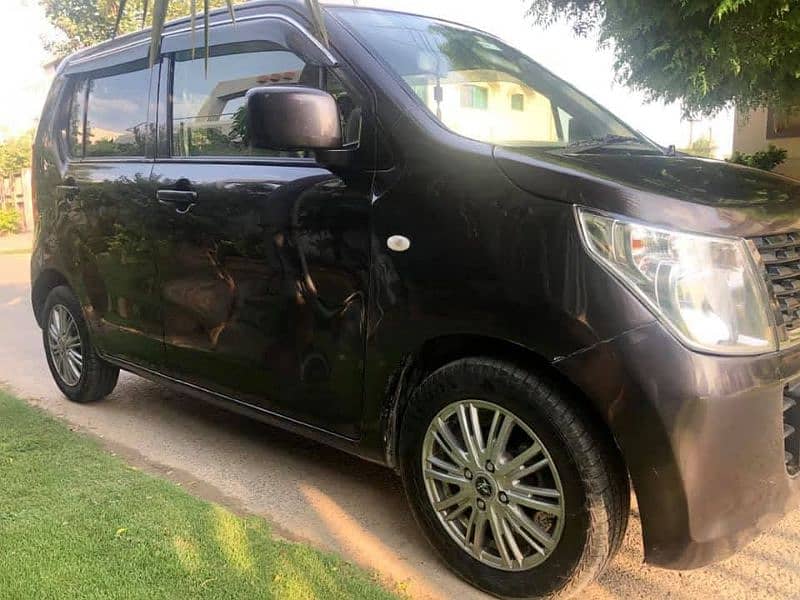 Suzuki Wagon R 2015 3