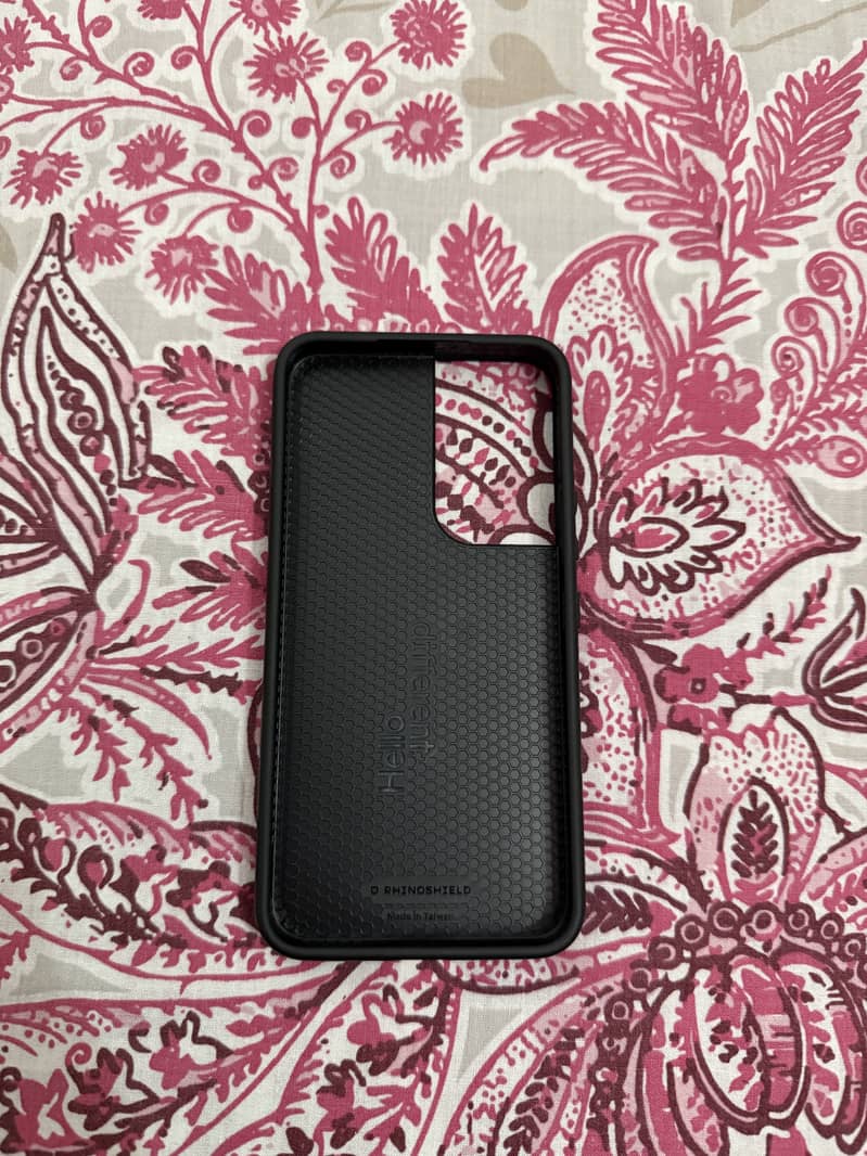 Samsung Galaxy S22 Used Case 2