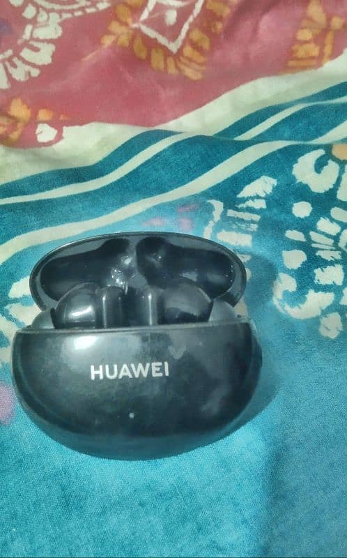 Huawei free bud's 4i 1