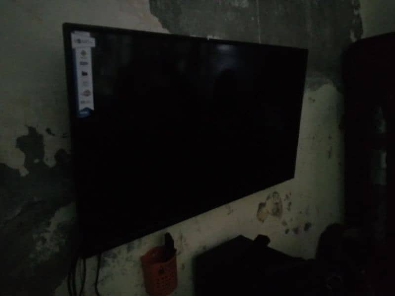 Orient Original 40 Inch Simple Led With Brand New X96Q Tv Box 7