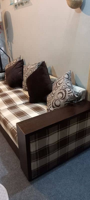 SOFA SET (5-Seater) 3