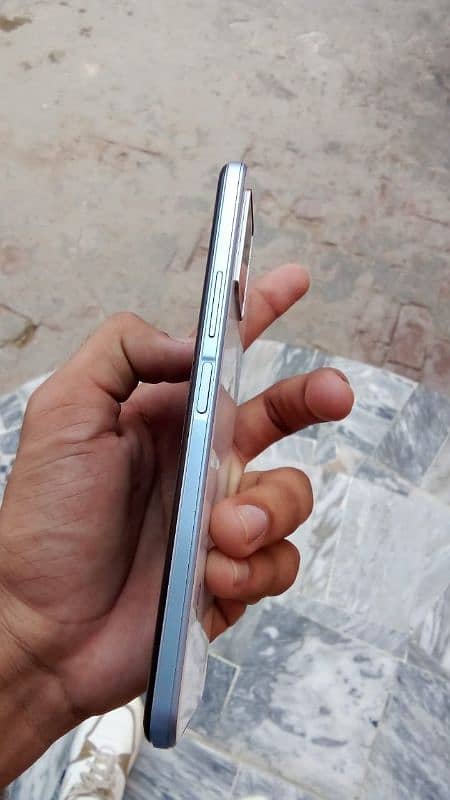 vivo V 21 E 4