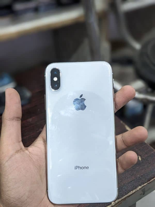 I phone x 64 gb non pta 10/10 condition 0