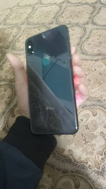 I phone xs max 64 gb non pat jv hai 5