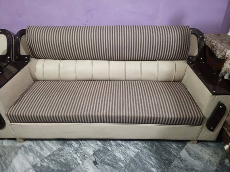 5 seater sofa set in good condition for sale 1