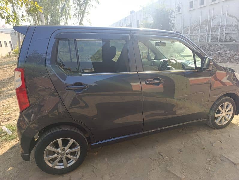 Suzuki Wagon R 2014 12