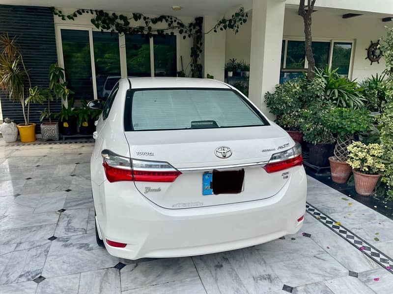 Toyota Altis Grande 2020 1