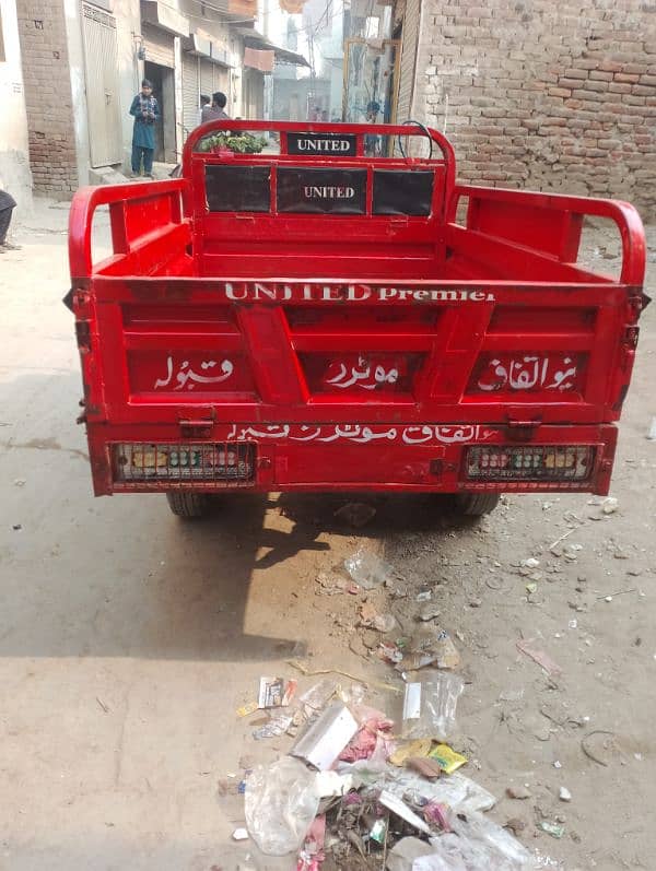 UNITED rickshaw loader 100cc. for sale Hai contact. 03054532181 6