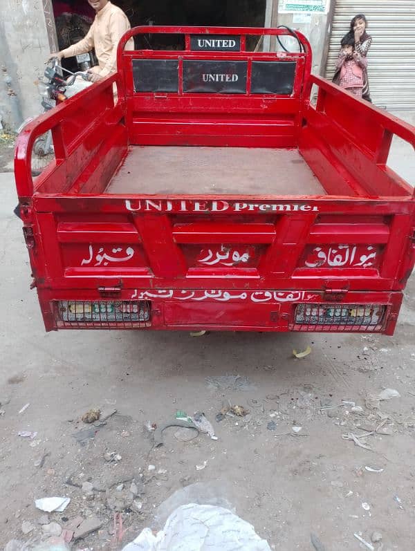 UNITED rickshaw loader 100cc. for sale Hai contact. 03054532181 17