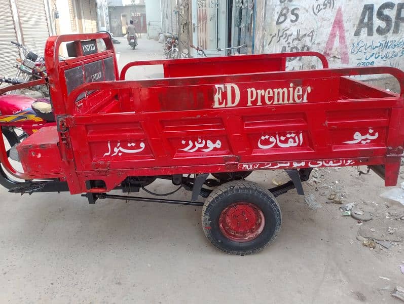 UNITED rickshaw loader 100cc. for sale Hai contact. 03054532181 18