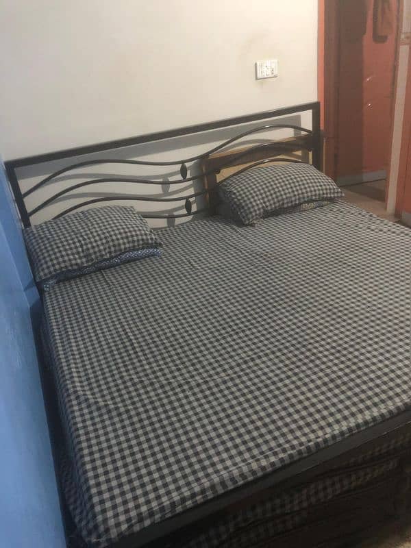 Bed for sale 0