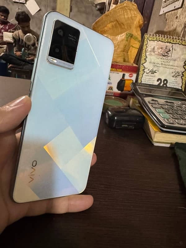 Vivo Y21s 0