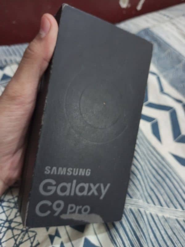 Samsungs galaxy c9 pro (4GB) (64GB) 0