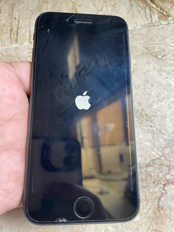 iPhone 8  64 non pta 5