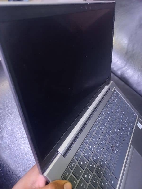 i7 11th hp zbook firefly G8 mobile workstation 4