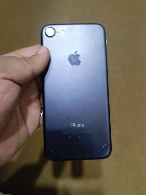 I phone 7 128 gb 6