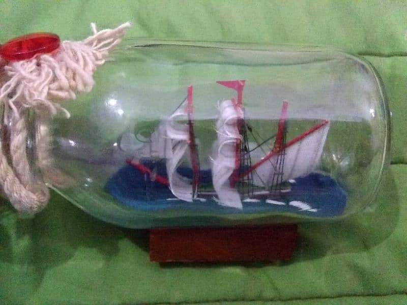Vintage old ship piece of art collection price Rs2400 0