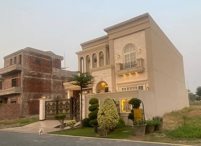 SEMI FURNISHED 10 MARLA BRAND NEW MODERN DESIGN DOUBLE STORY HOUSE AVAILABLE FOR SALE, IN CITI HOUSING GUJRANWALA 30