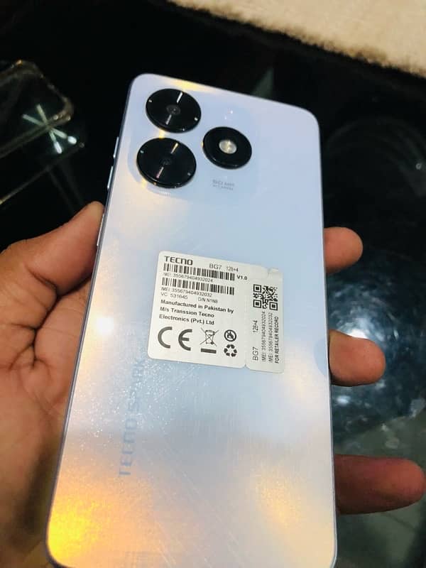 TECNO SPARK 20c 8/128 PTA APPROVED WITH BOX AND CHARGER 3