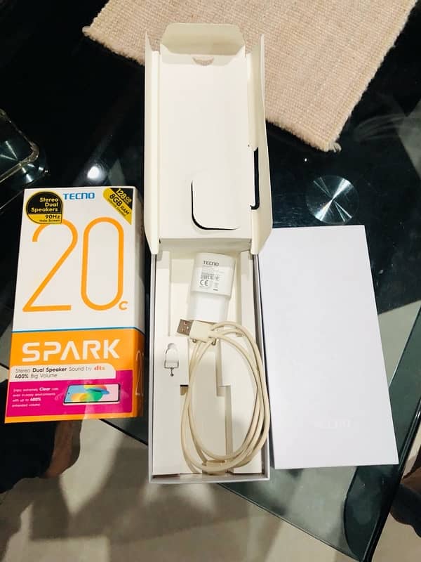 TECNO SPARK 20c 8/128 PTA APPROVED WITH BOX AND CHARGER 8