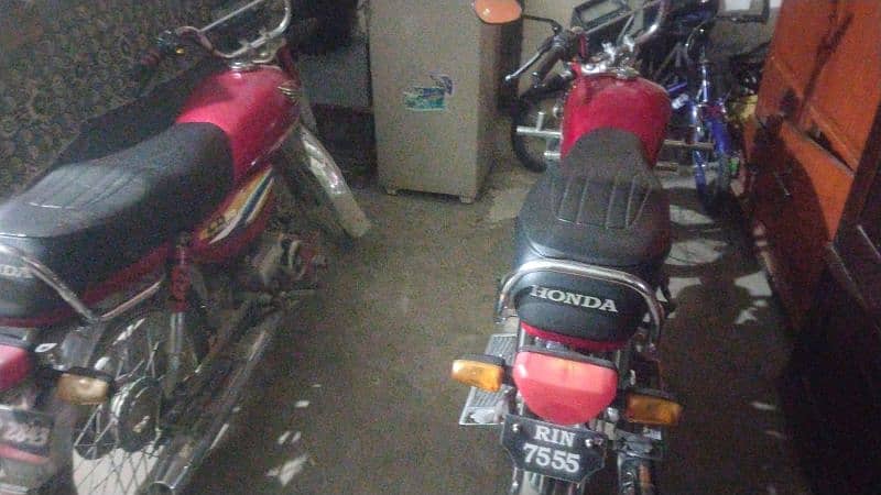 Honda CD 70 4