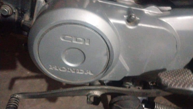 Honda CD 70 6