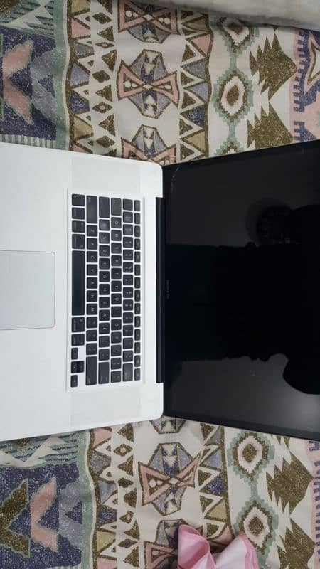 MacBook 2