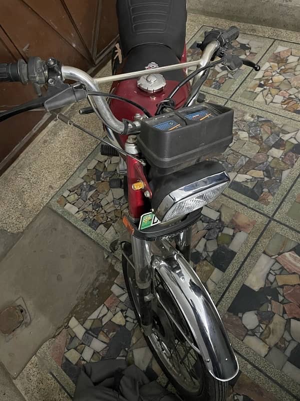 Honda CG 125 Model 2015 7