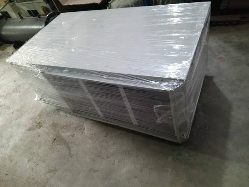 CASSETTE TYPE FAN COIL UNITS (Contact BREEZETEC) 12