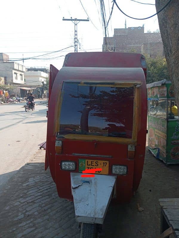 ROZGAR AUTO REDBODY SHOP RIKSHA FOR SALE HOURSE POWER 2000CC 0