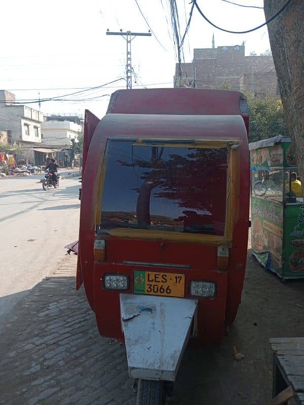 ROZGAR AUTO REDBODY SHOP RIKSHA FOR SALE HOURSE POWER 2000CC 1