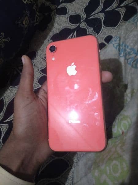 I phone xr pta provide laish condition 10/9,5 battery change 0