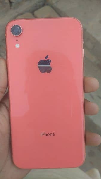 I phone xr pta provide laish condition 10/9,5 battery change 5