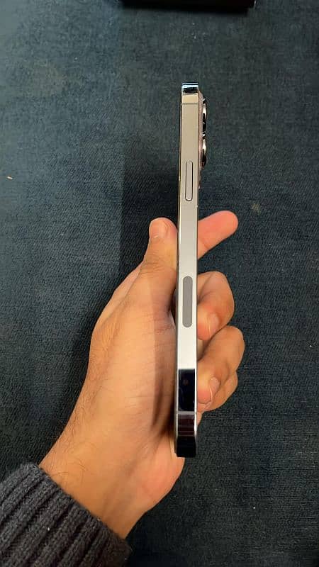 Apple Iphone 13 Pro Max, PTA Approved 3