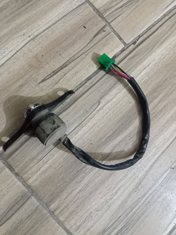 Suzuki GS150 SE Genuine Ignition Switch 0