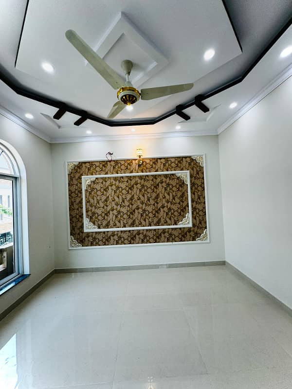 3 Marla Beautiful House available on Installments in Al Qayyum Garden, Lahore 5