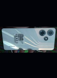 Infinix hot 30 8 /128 wilhite color