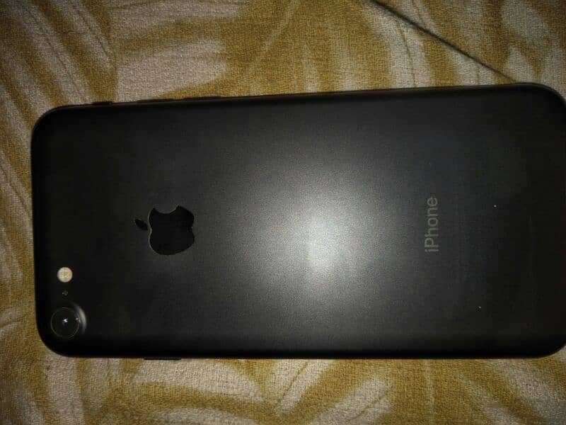 iPhone 7 10 by 10 condition 5