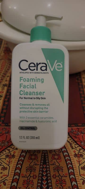 CeraVe Foaming Cleanser 0