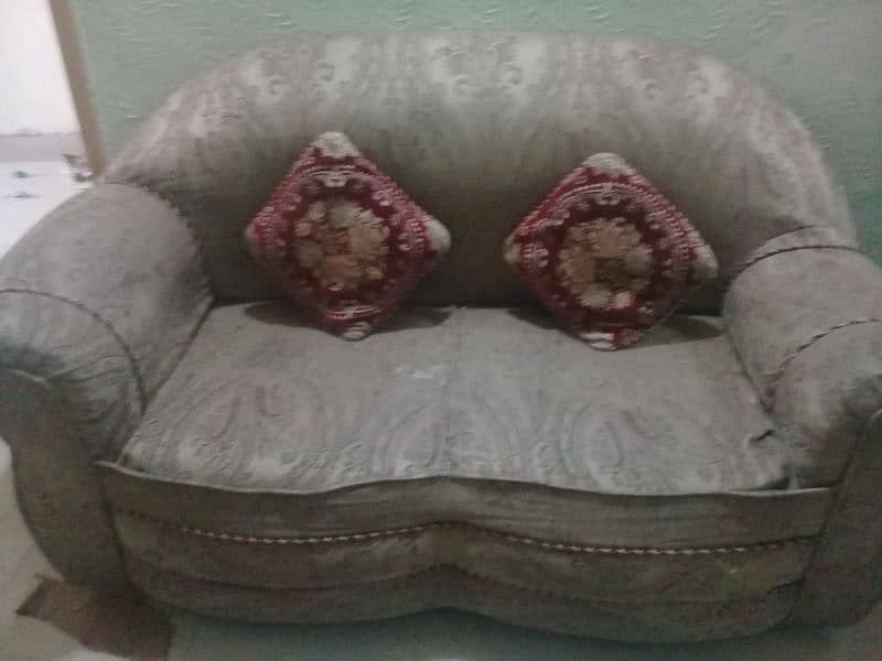 family used sofa set 1