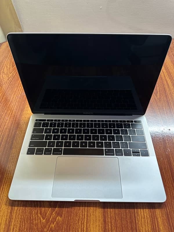 Macbook Pro 2017 13” 1